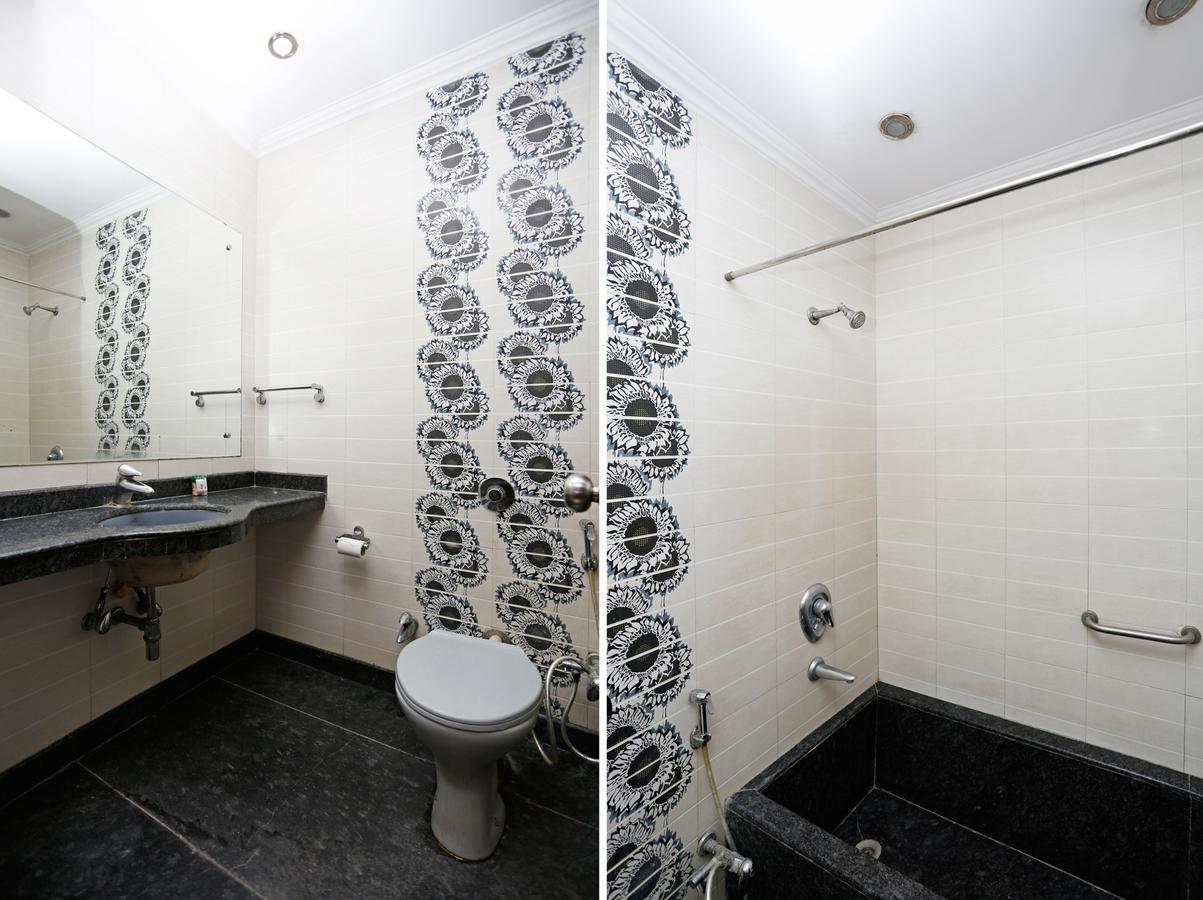 Oyo 5401 Hotel Mid Town นิวเดลี ภายนอก รูปภาพ